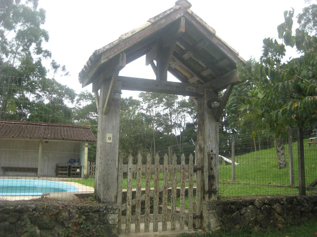 Pousada Recanto Dos Pinheiros Pilar do Sul Buitenkant foto