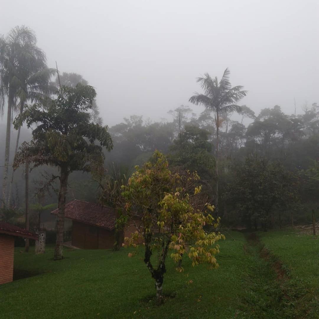 Pousada Recanto Dos Pinheiros Pilar do Sul Buitenkant foto